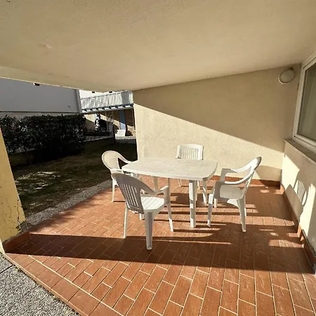Ferienhaus Fuer 4 Personen Ca 30 Qm In Bibione, Adriakueste Italien Und Umgebung Holiday home *